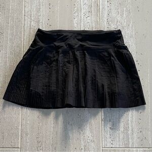 Lululemon Varsity High-Rise Pleated Tennis Skirt Black Size 4 12.5" Skort